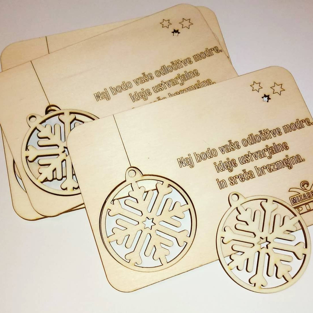 Voščilnica-  božič/novo leto z obeskom