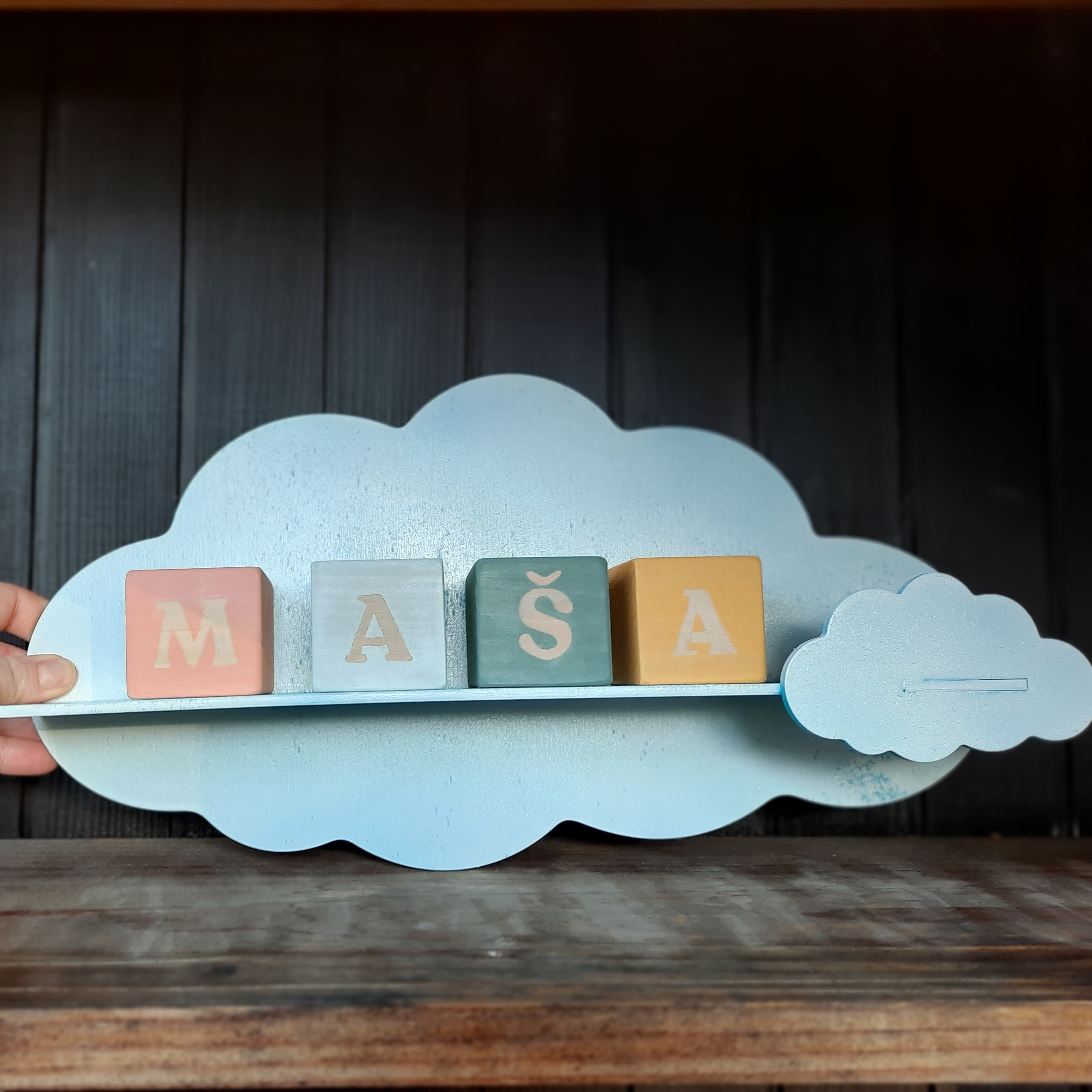 Oblak polička Sonce