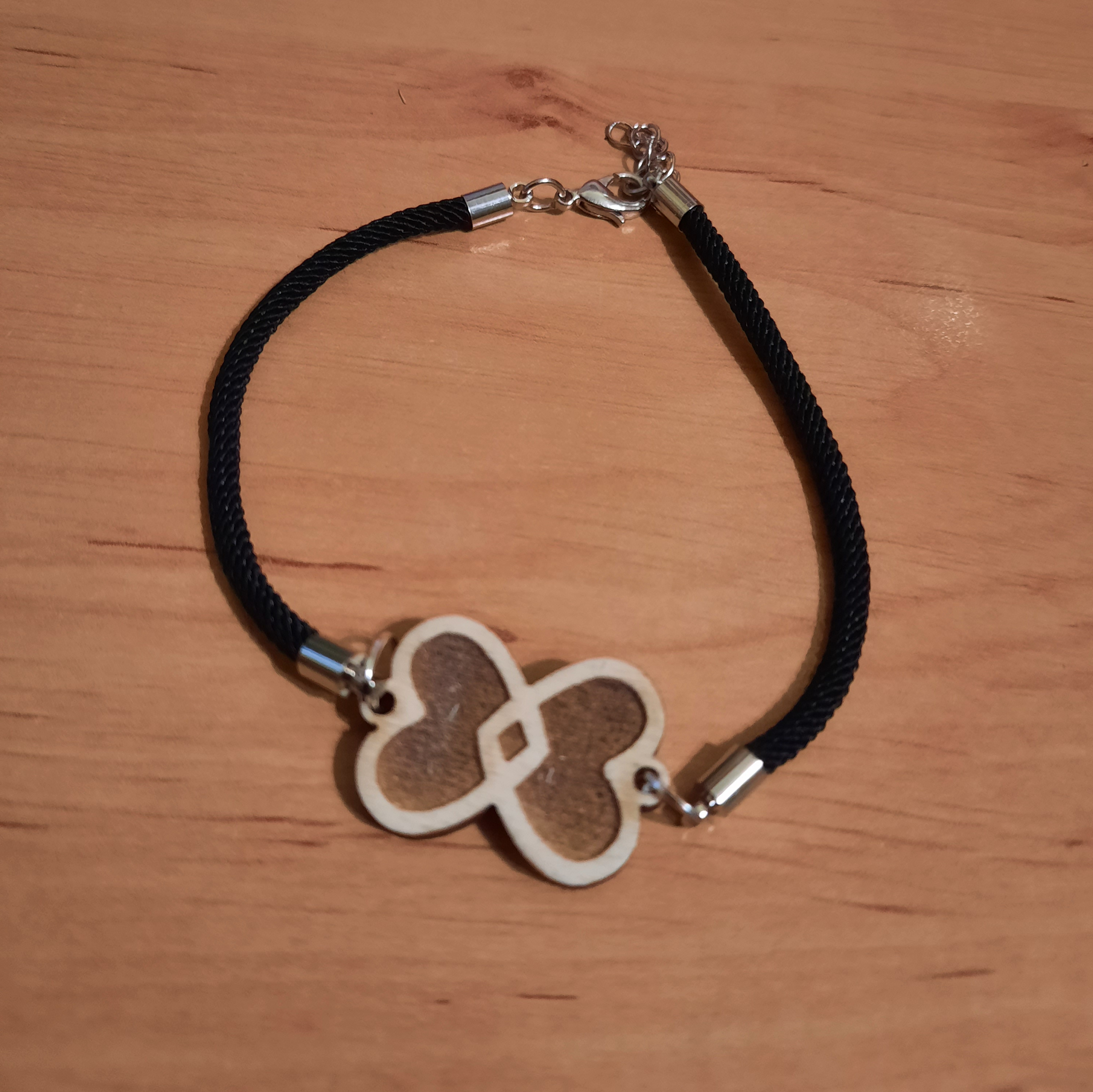 Zapestnica preplet srca v neskončnosti 