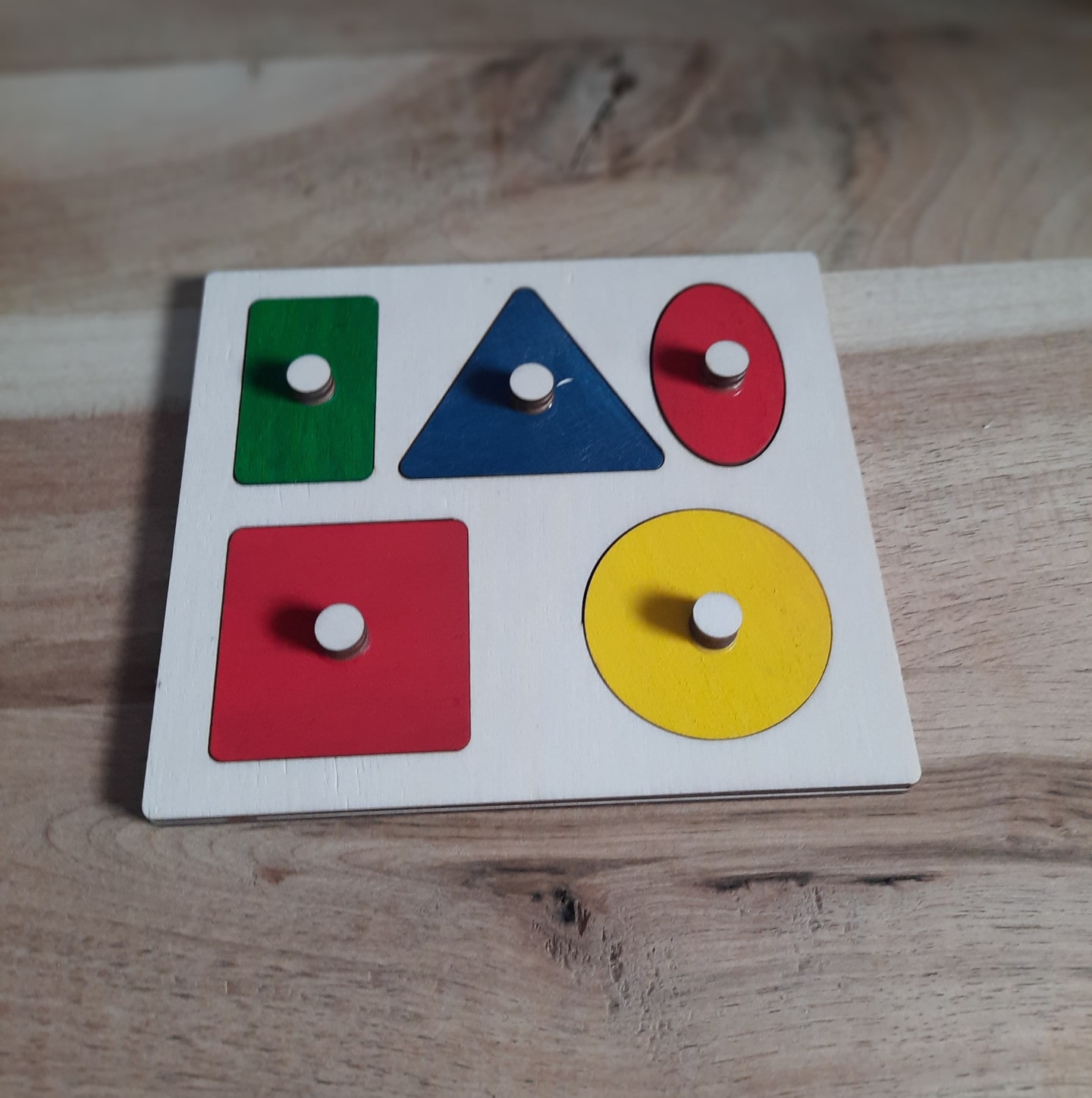 Vstavljanka liki Tinček