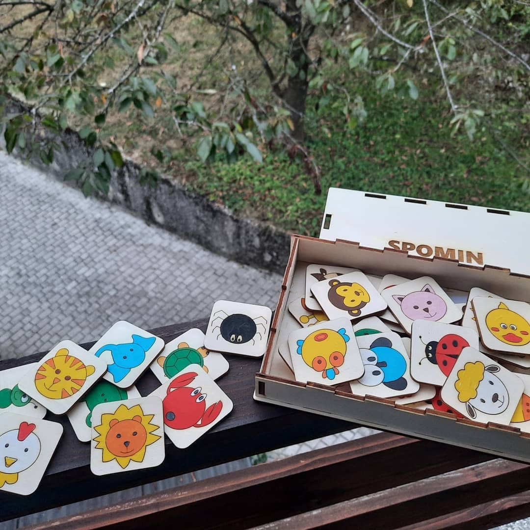 Spomin male in velike živali