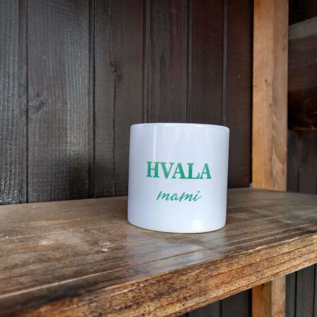 Mala bela skodelica (lonček) s potiskom