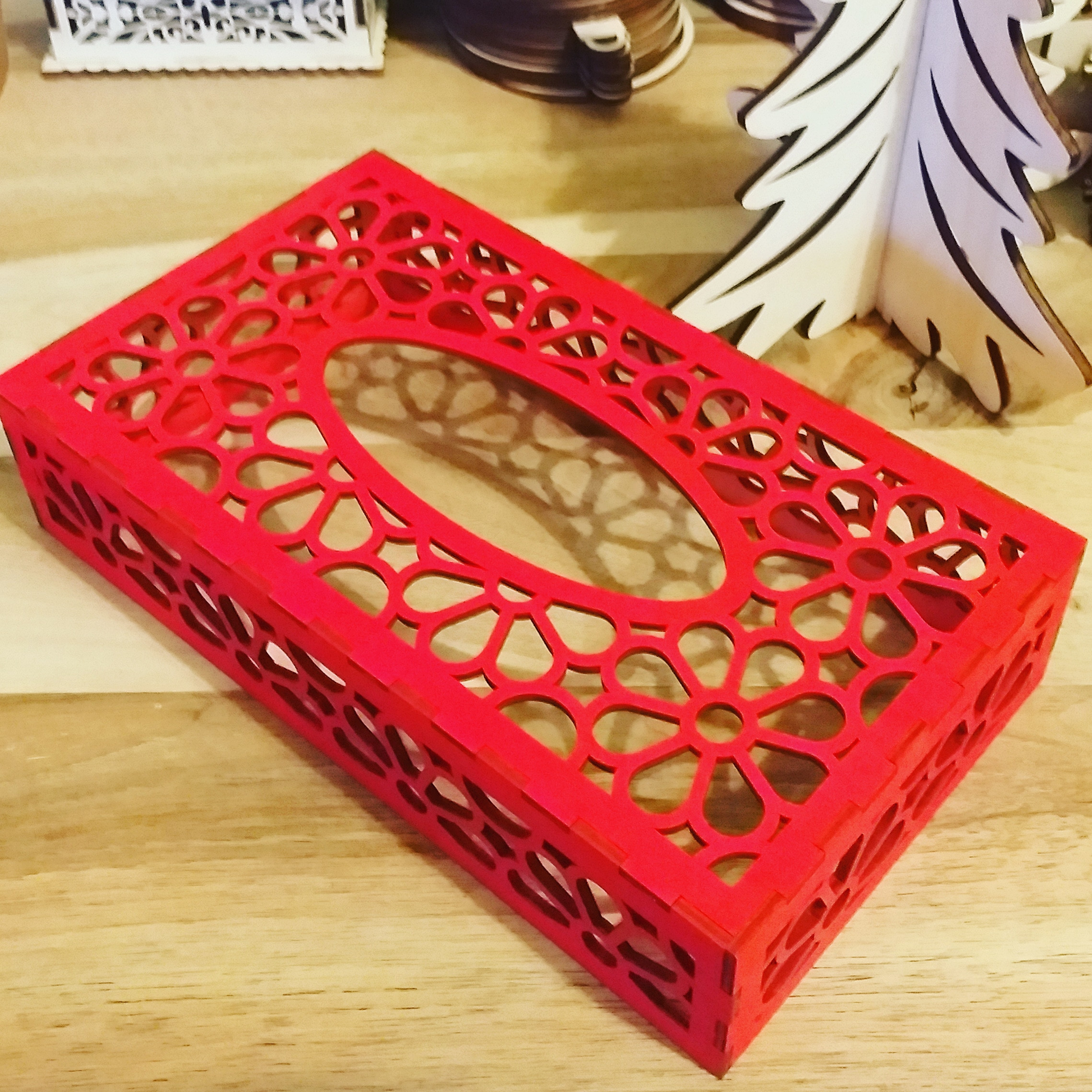 Škatlica za robčke brez podnja