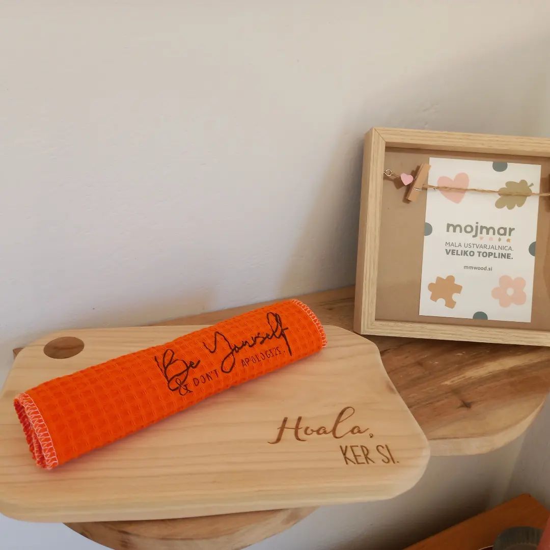 Servirna deska češnja