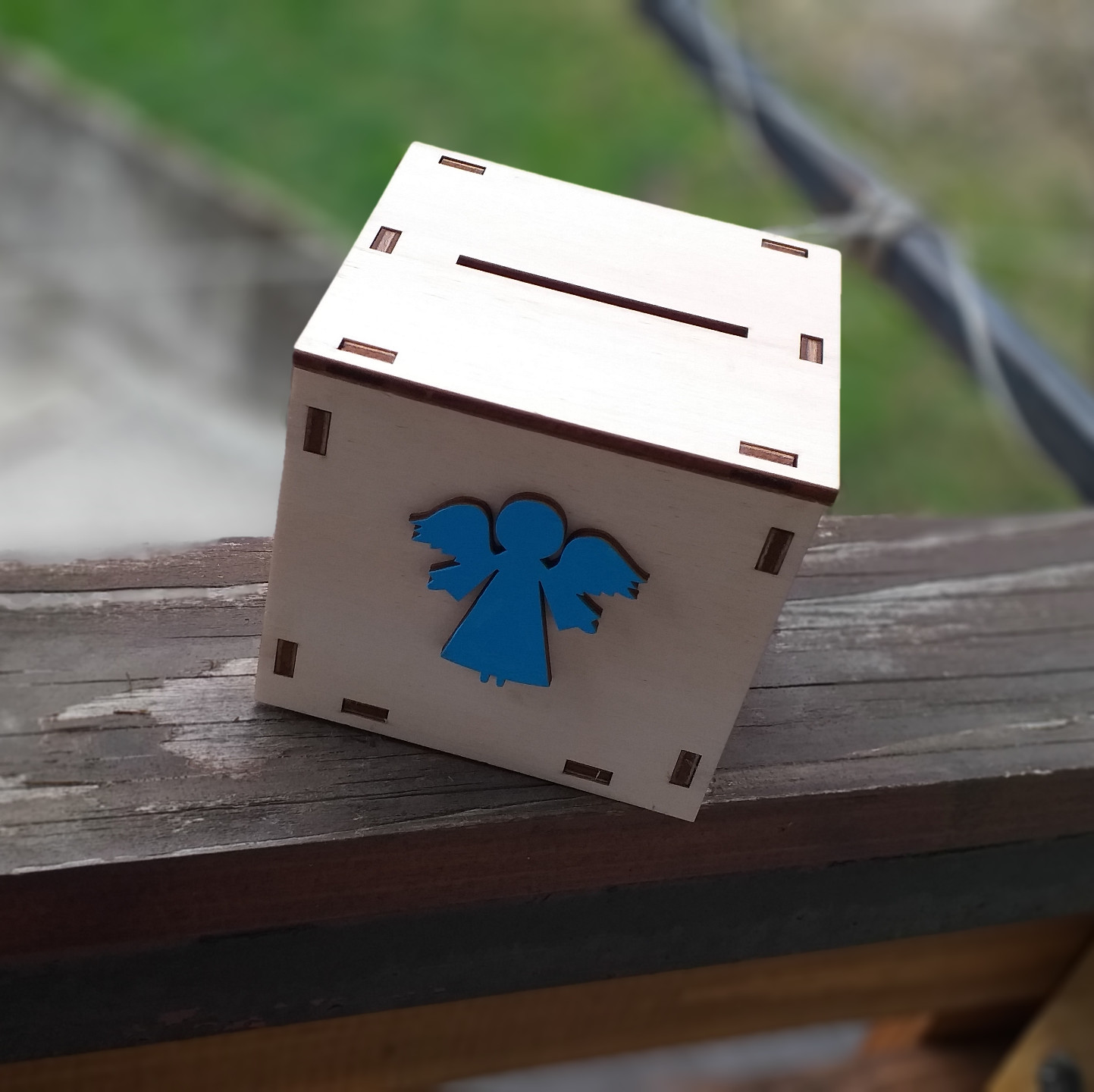 Hranilnik - šprovček