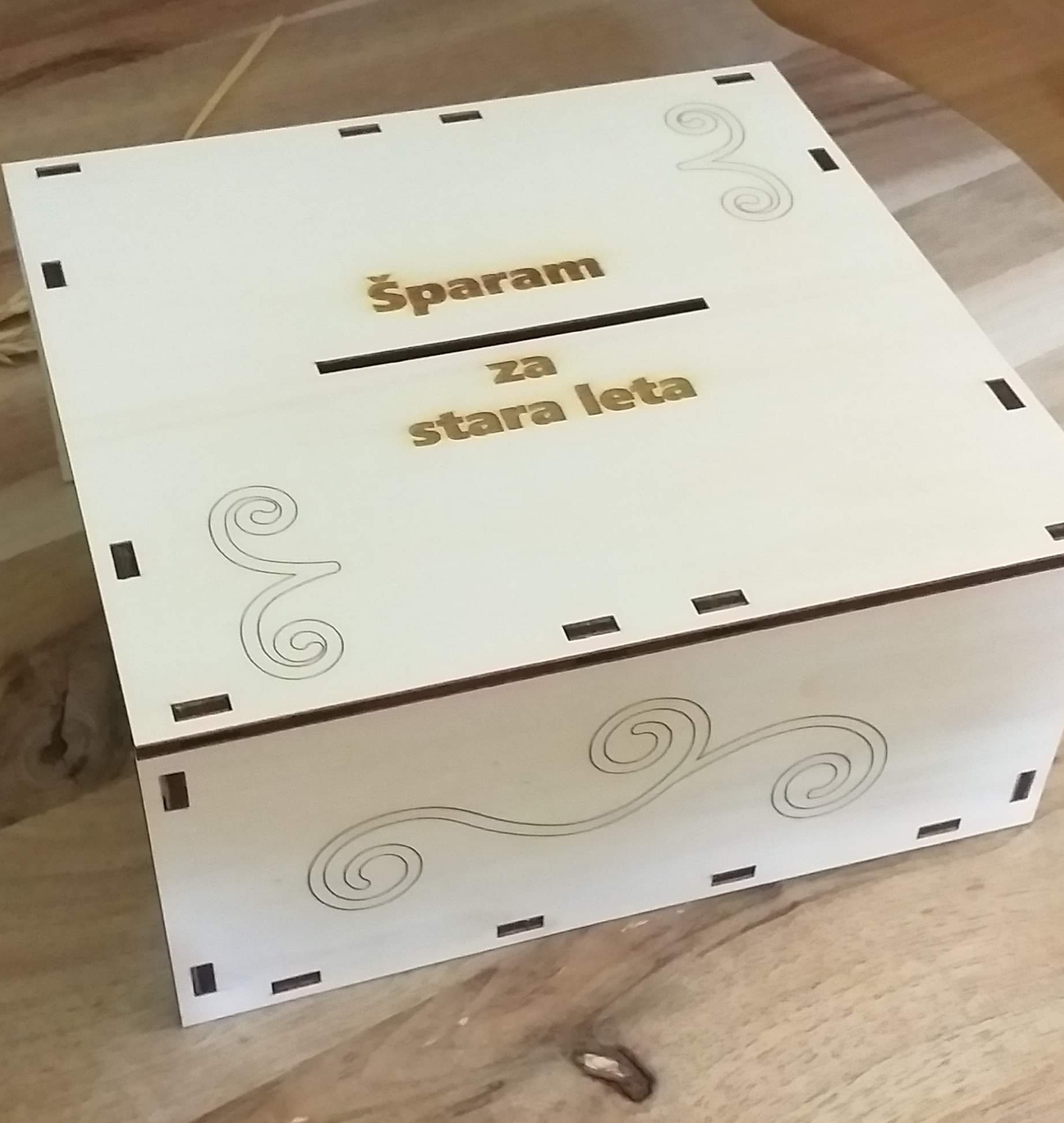 Hranilnik - šprovček