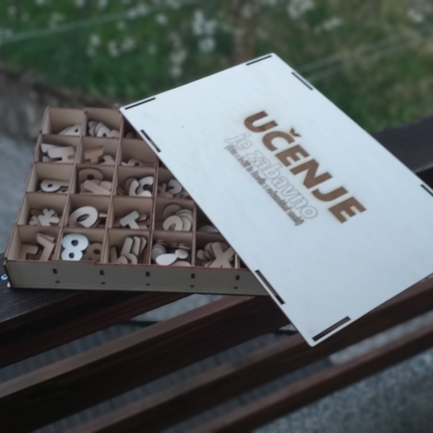 Škatla črk in števil