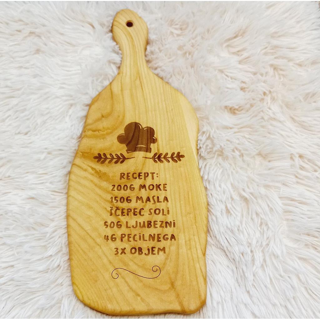 Servirna deska z ročajem