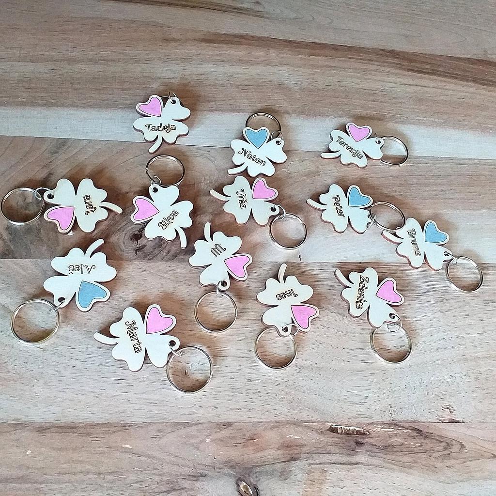 Obesek za ključe - deteljica