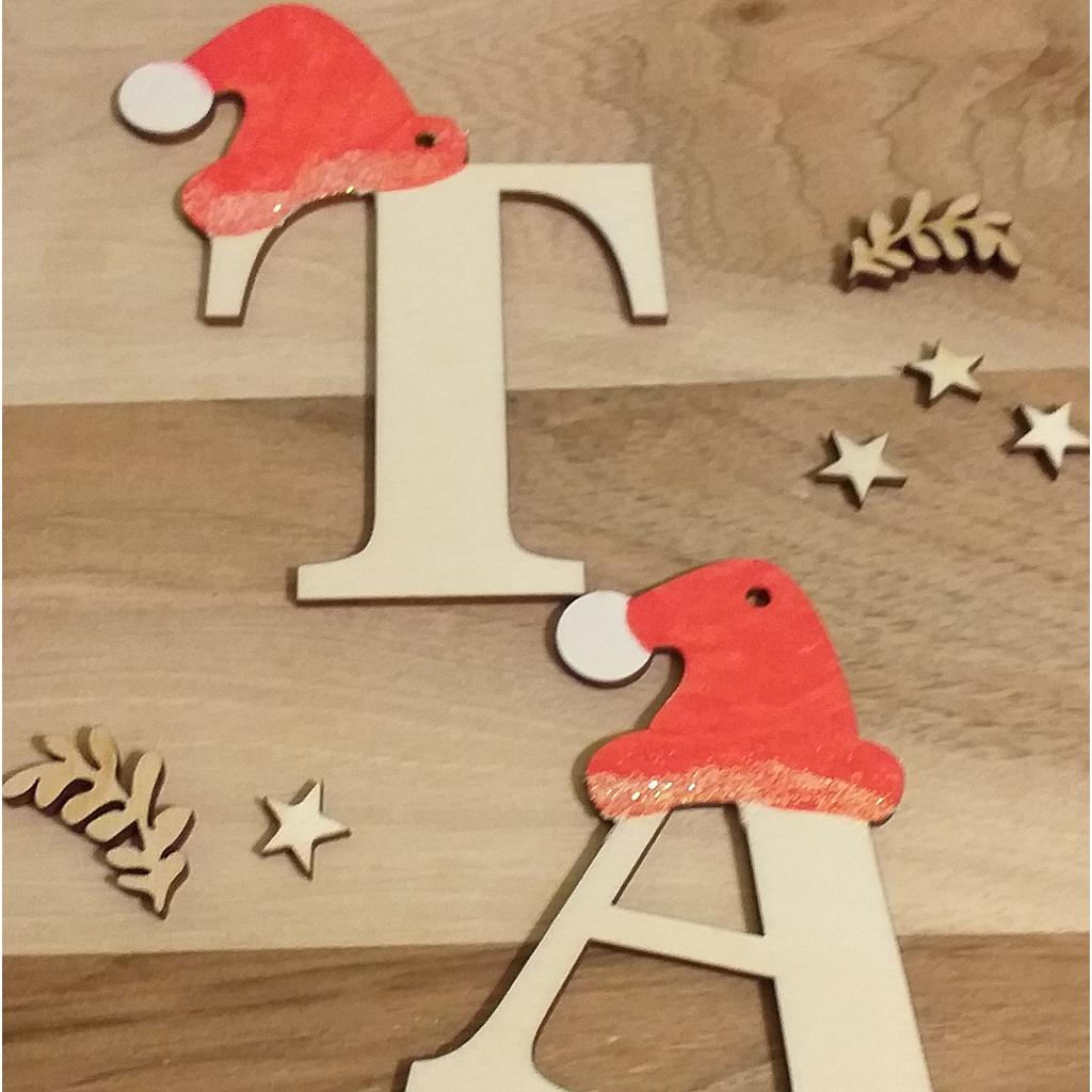 Novoletni obesek črke