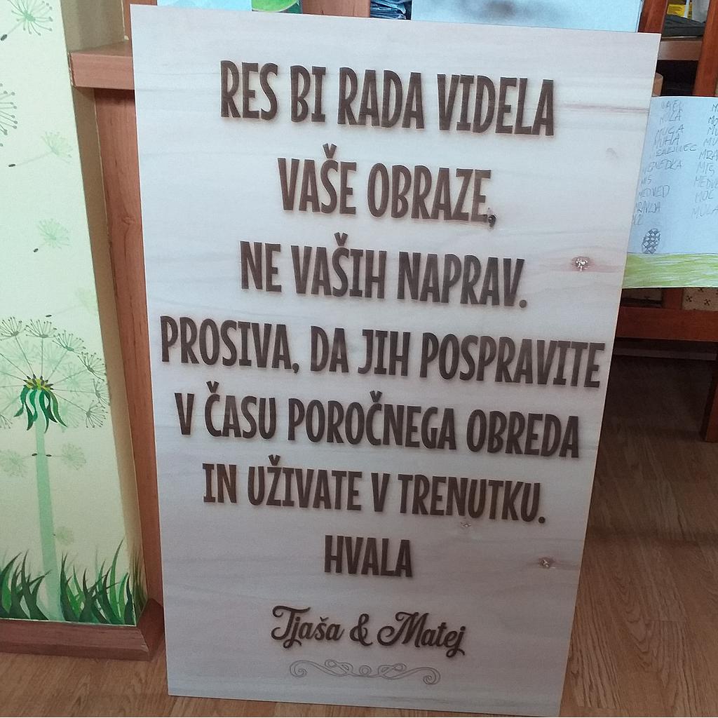 Tabla z napisom - poroka