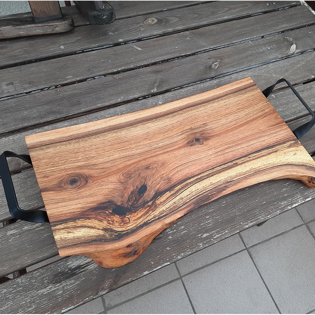 Lesena deska z ročajem