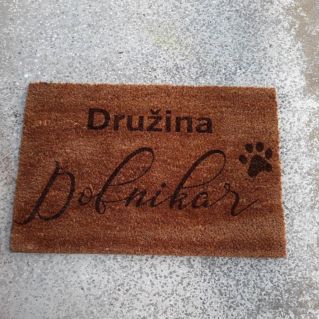 Predpražnik z napisom (personaliziran)