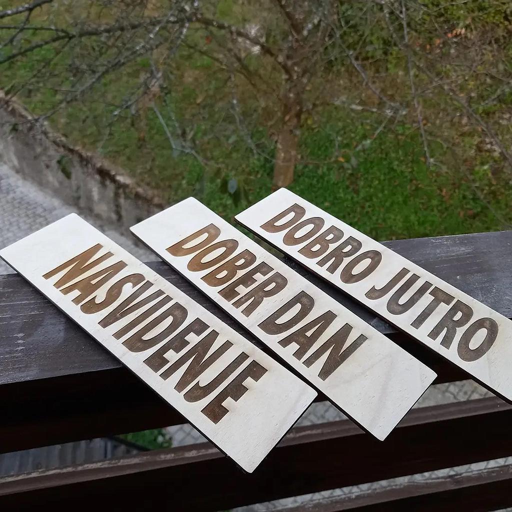 Komplet vljudnostnih napisov