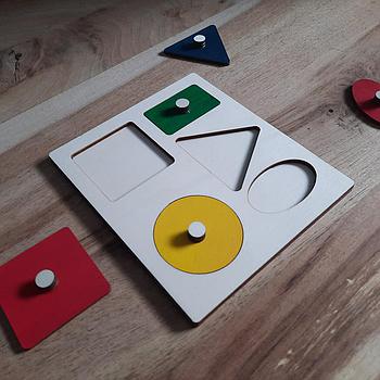 Vstavljanka liki Tinček