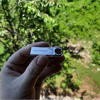 USB ključek z gravuro