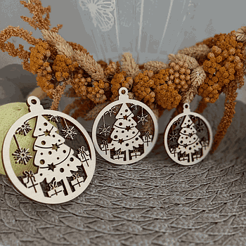 Leseni okraski smrekce 